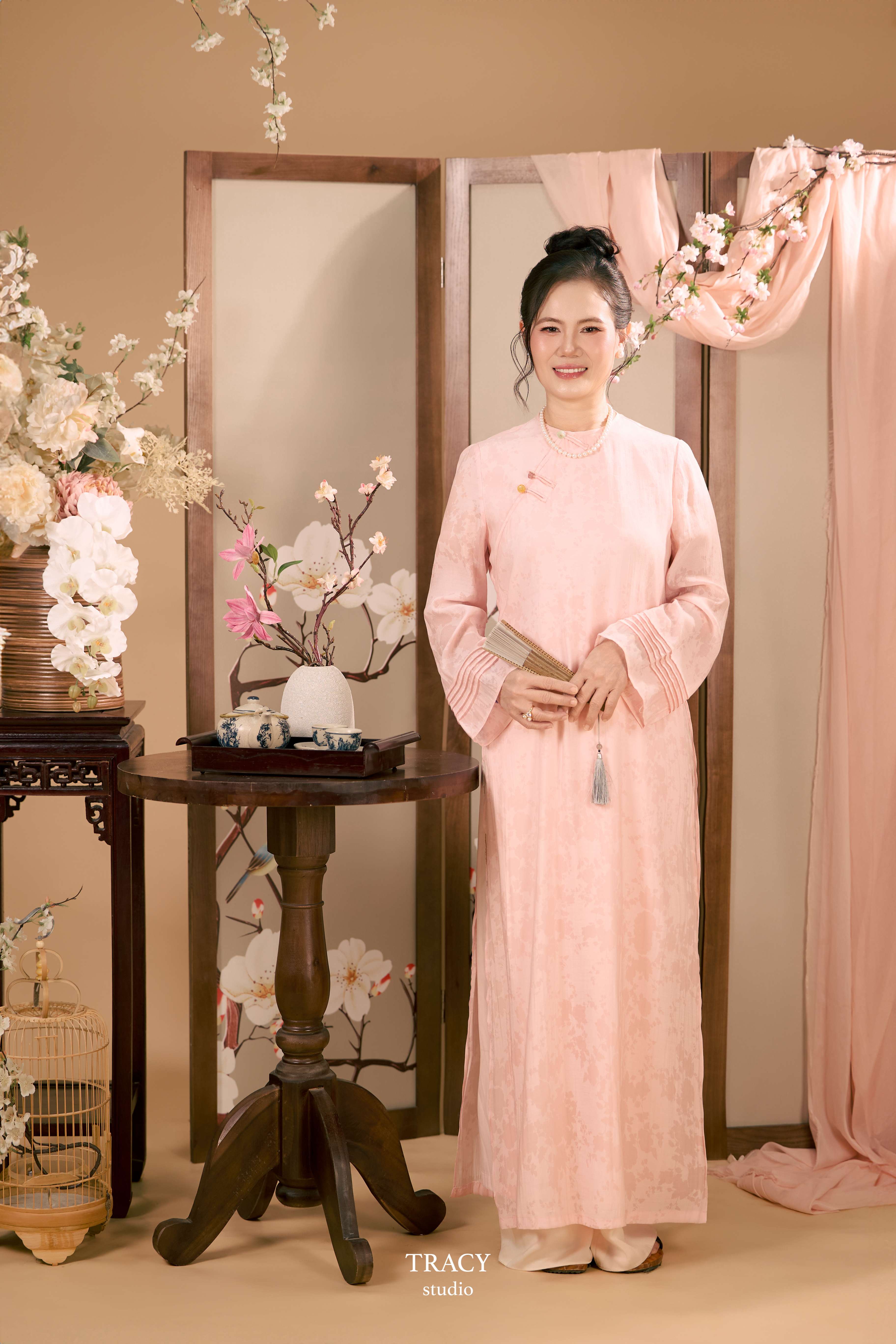 frontend/img/gallery/anh-gia-dinh/tracy-studio-chup-ao-dai-me-con (3).jpg